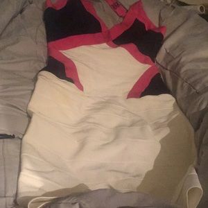 (M) HERVE LEGER. Bodycon midi dress NWT style “Andie”